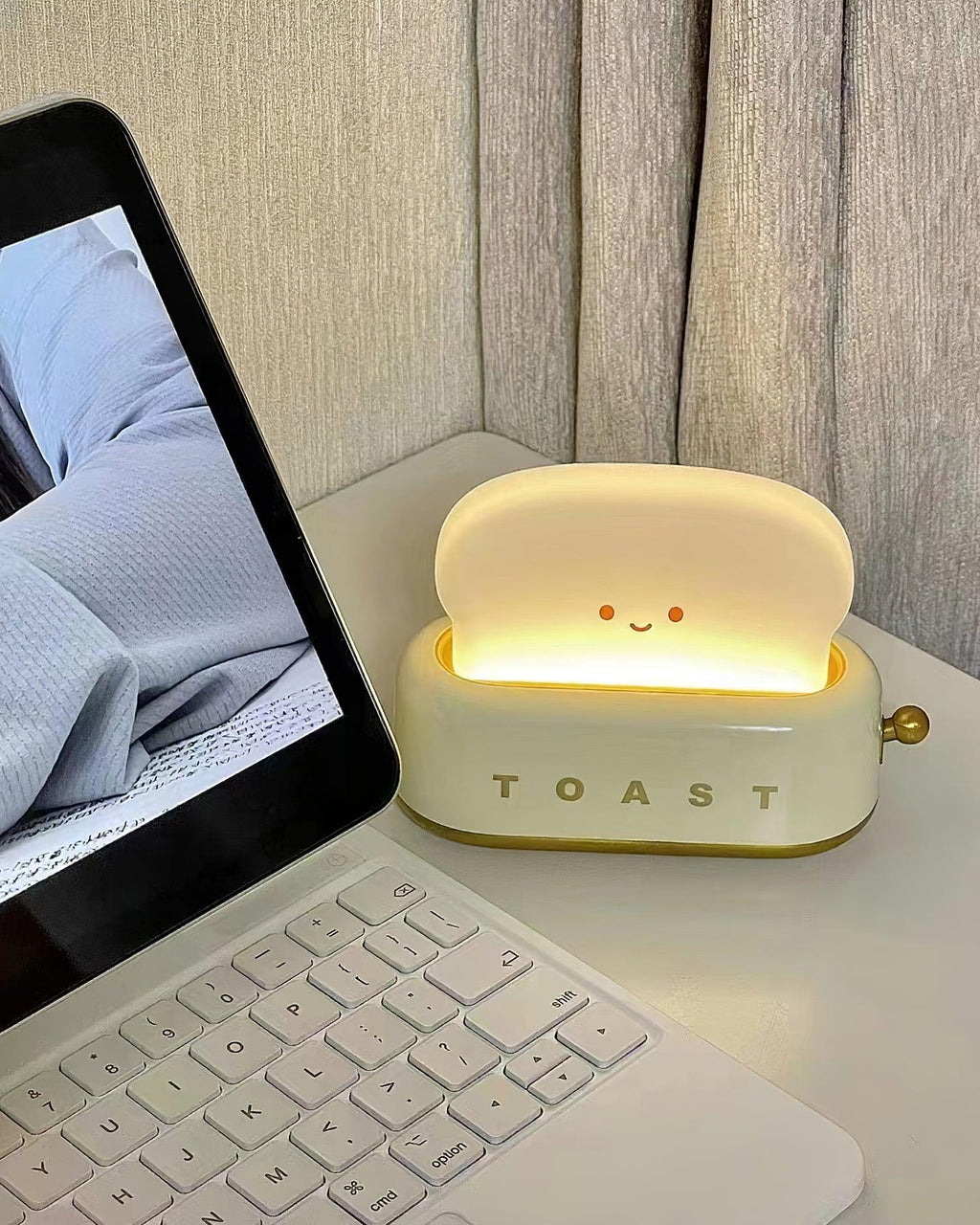 Toaster Table Lamp (built-in battery)