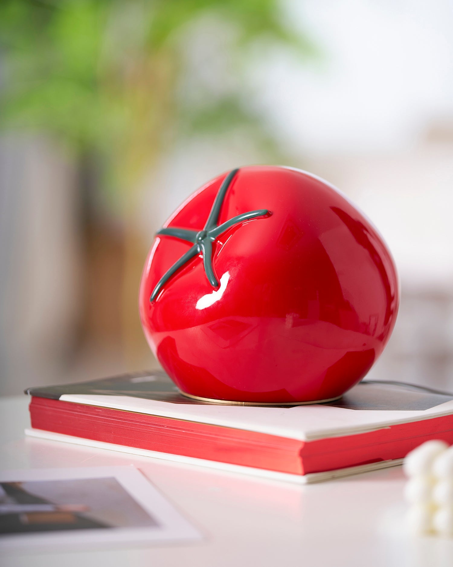 Tomato Resin Table Lamp
