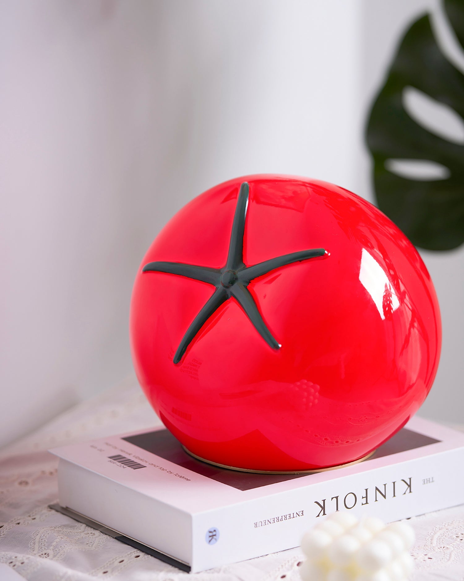 Tomato Resin Table Lamp