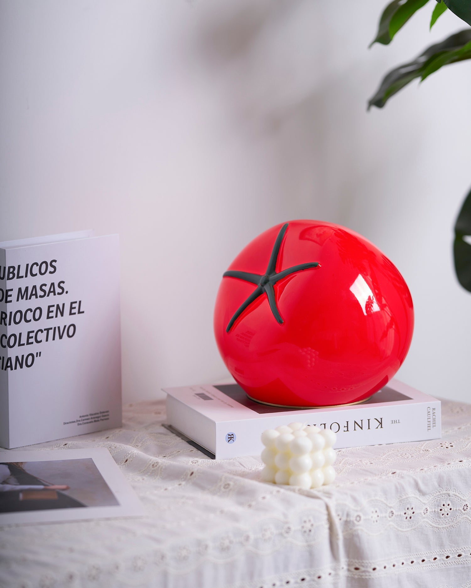 Tomato Resin Table Lamp