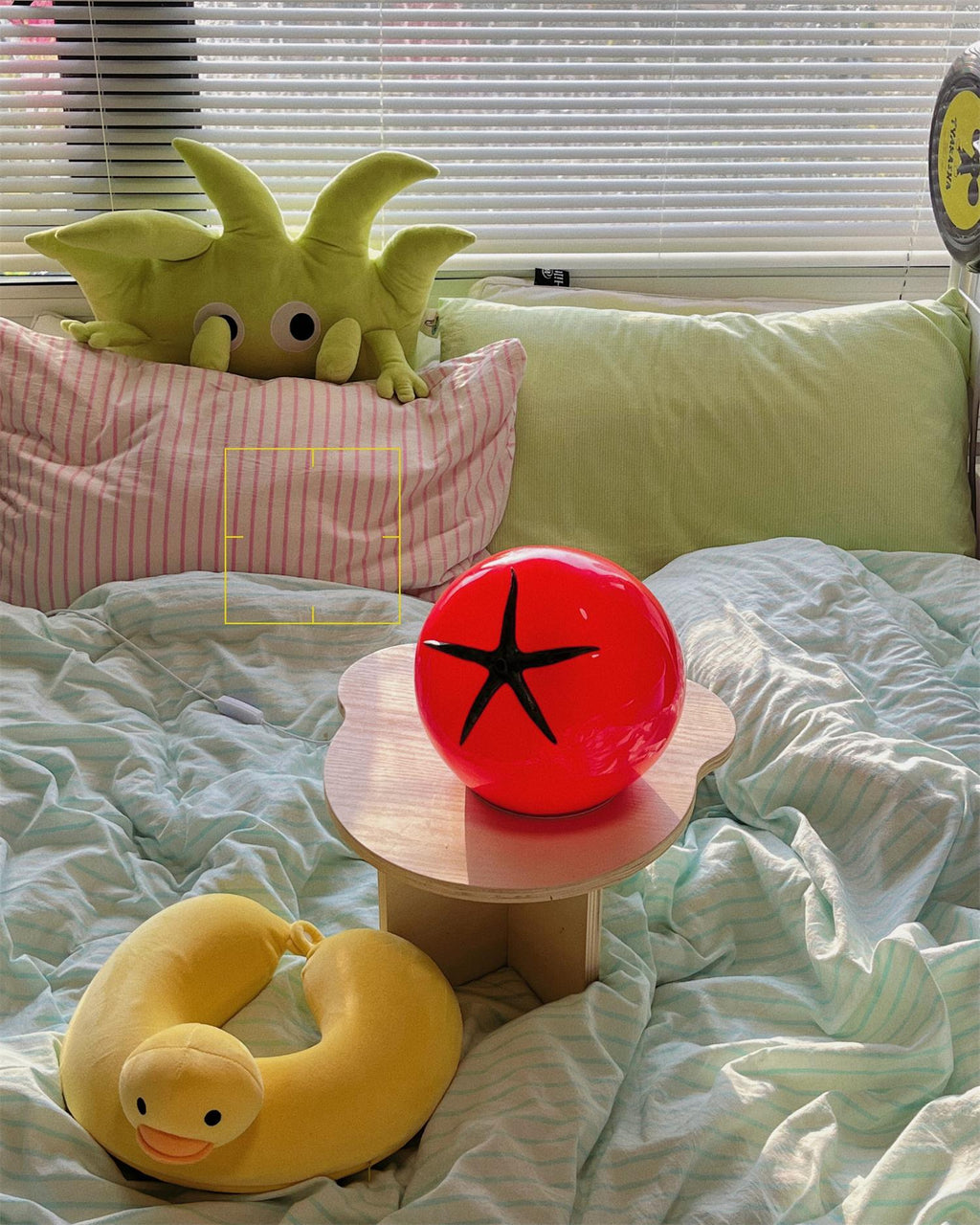 Tomato Resin Table Lamp