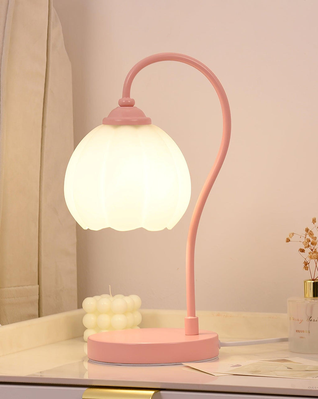 Tulip Shaped Table Lamp
