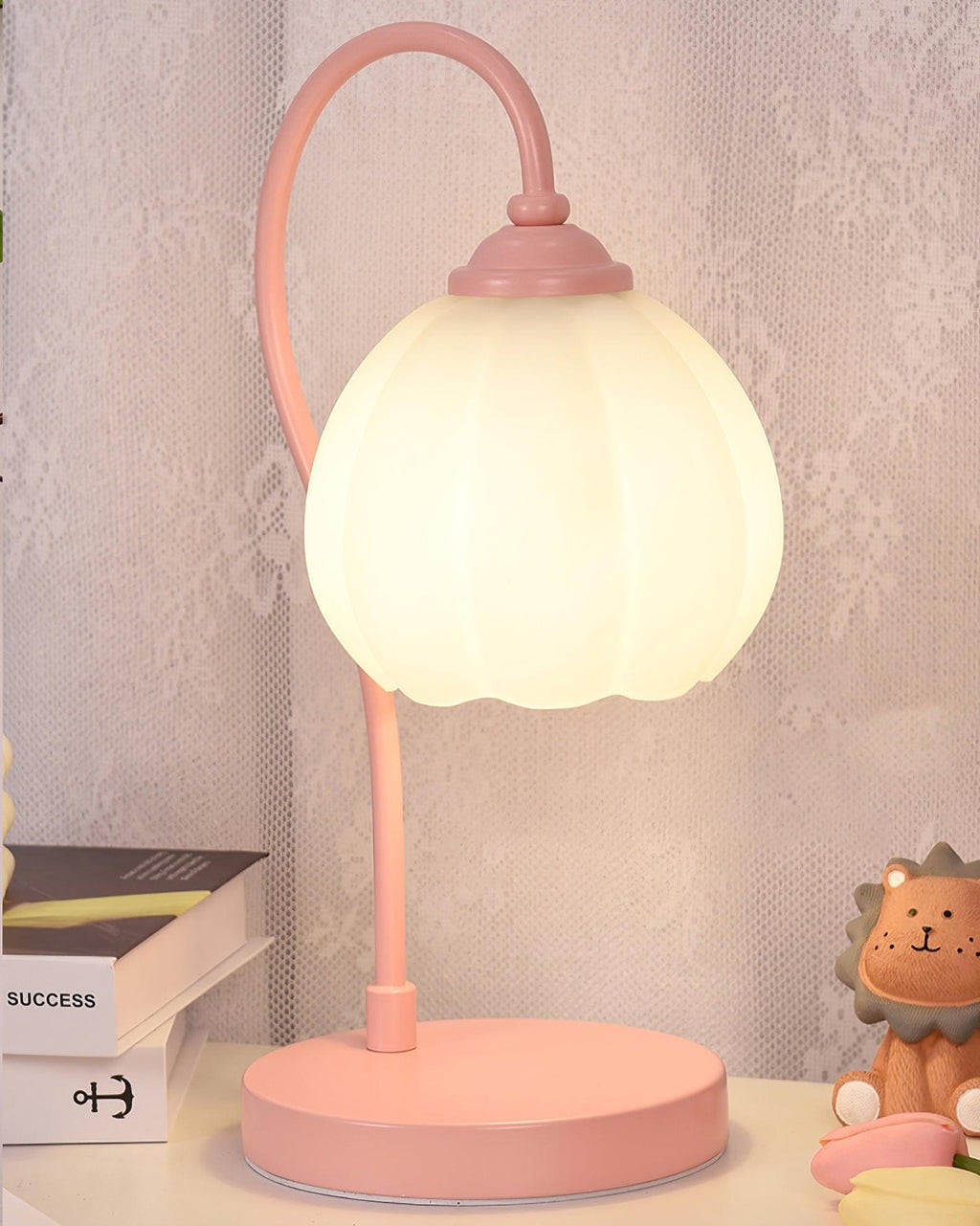 Tulip Shaped Table Lamp