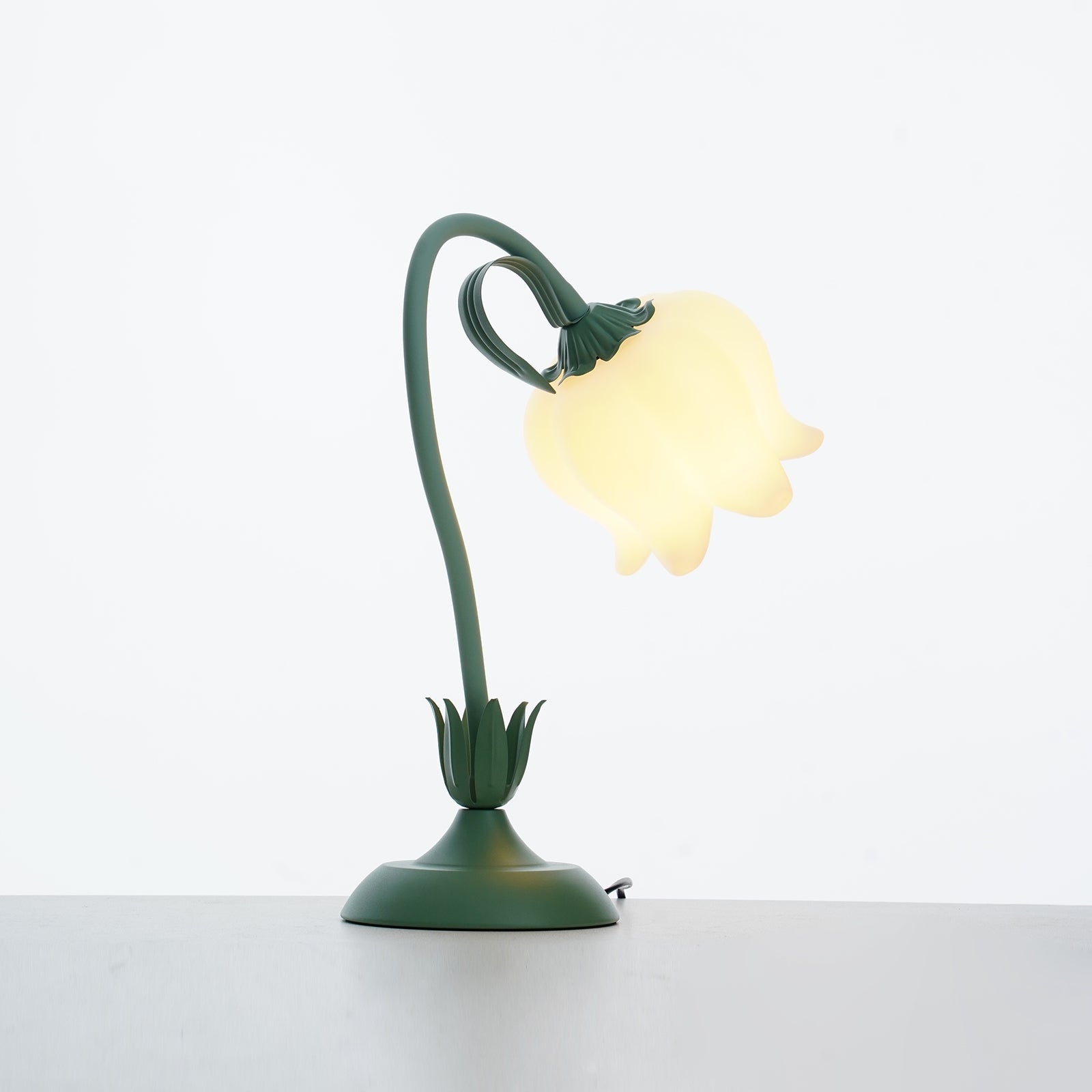 Twist Tulip Flower Table Lamp