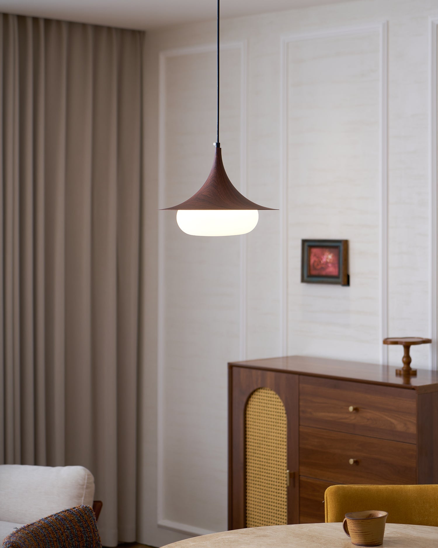 Veluna Swing Arm Pendant Lamp