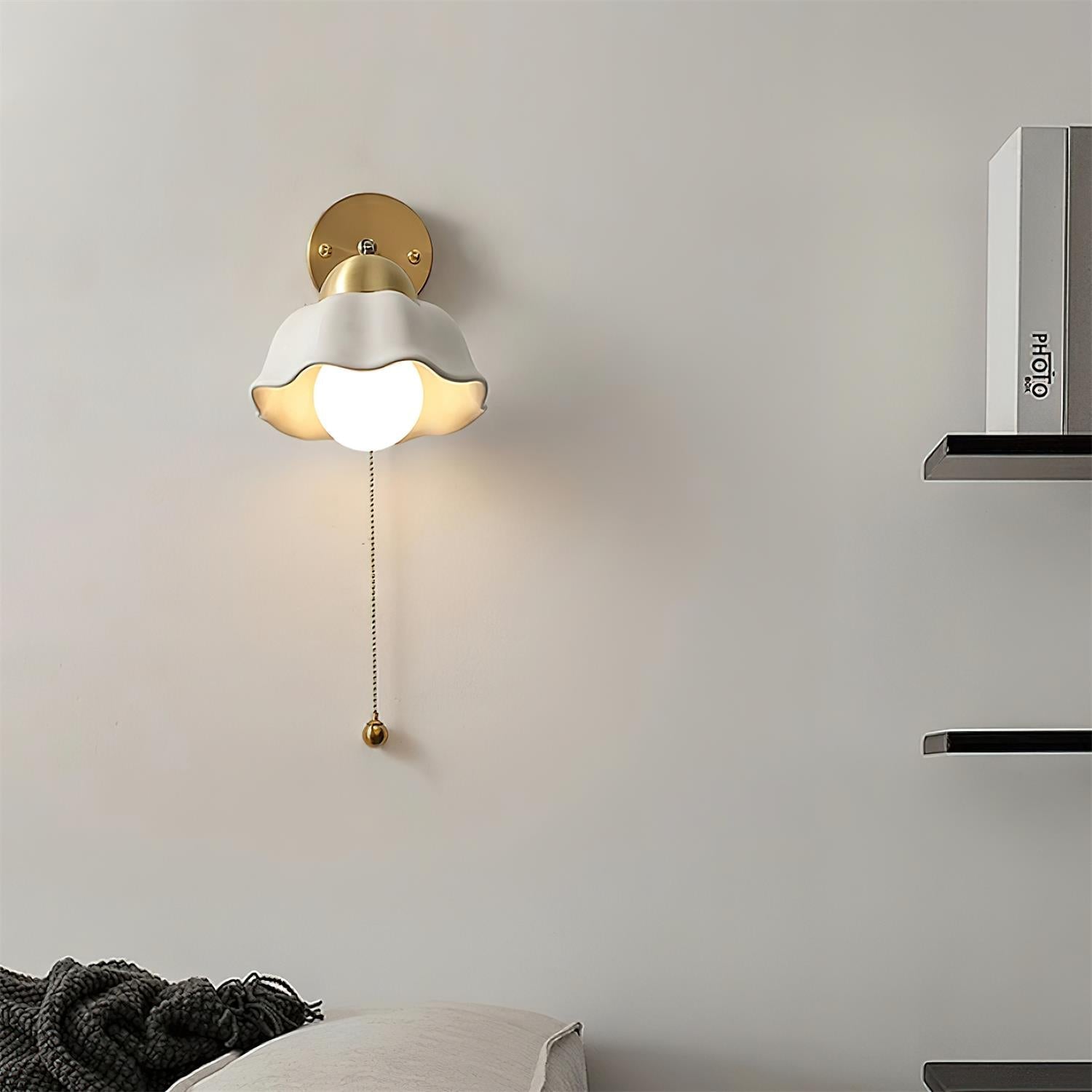 Vena Brass Wall Lamp