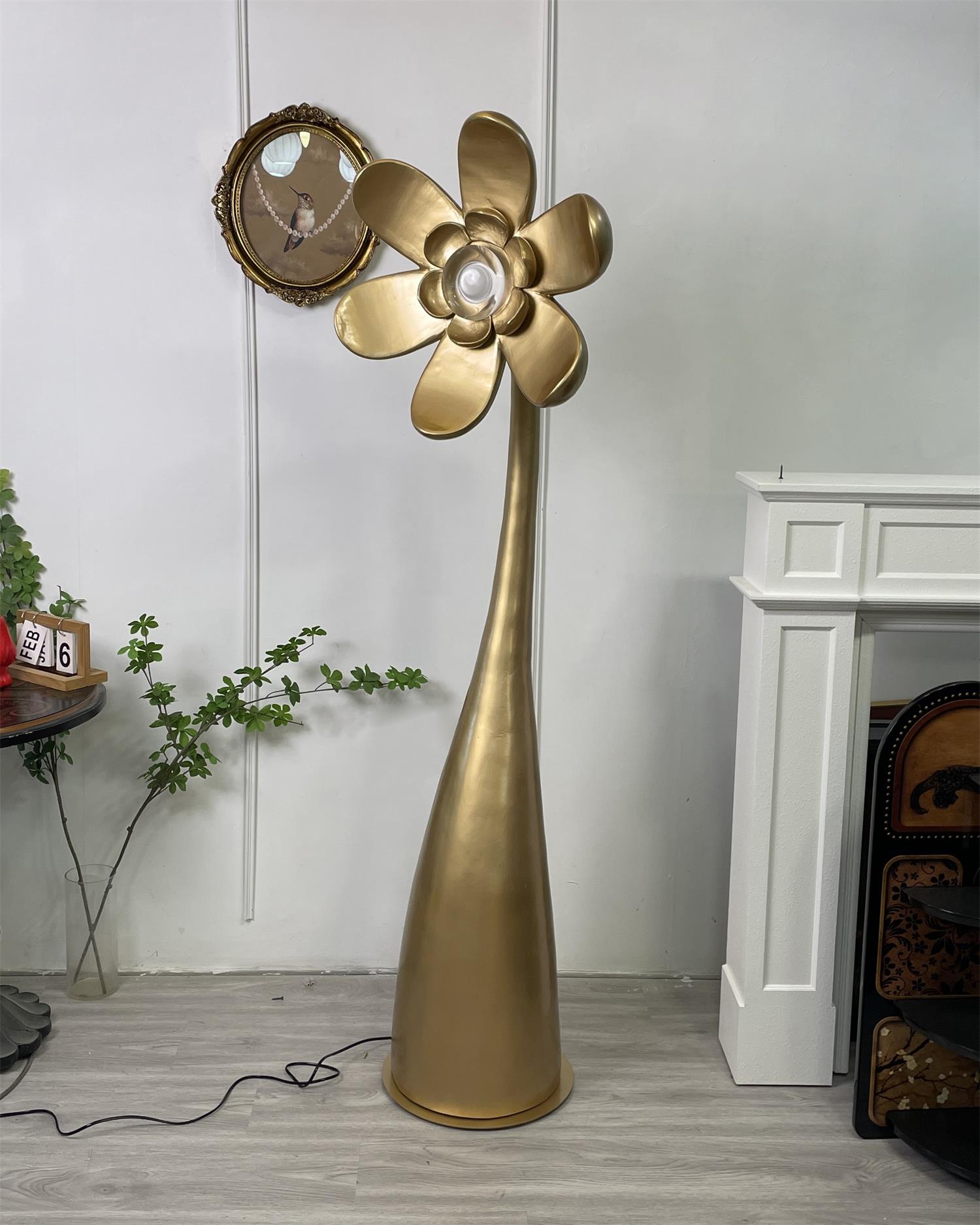 Vicenzio Floor Lamp