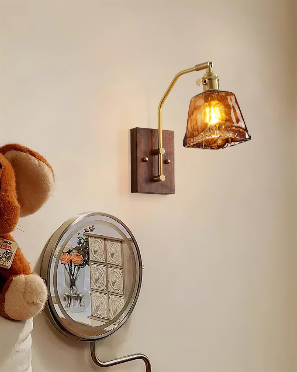 Vintage Peti Wall Lamp