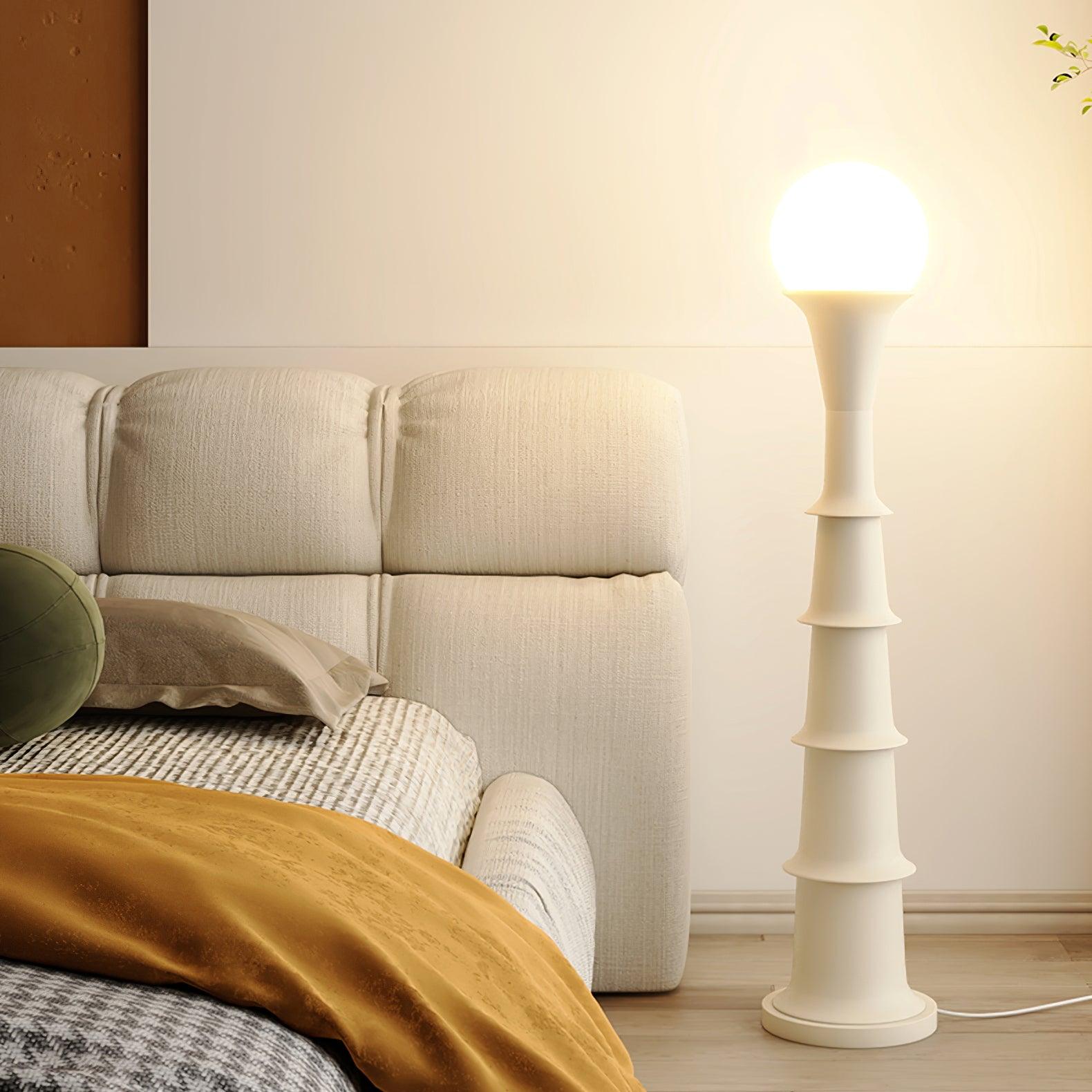Wally Floor Lamp