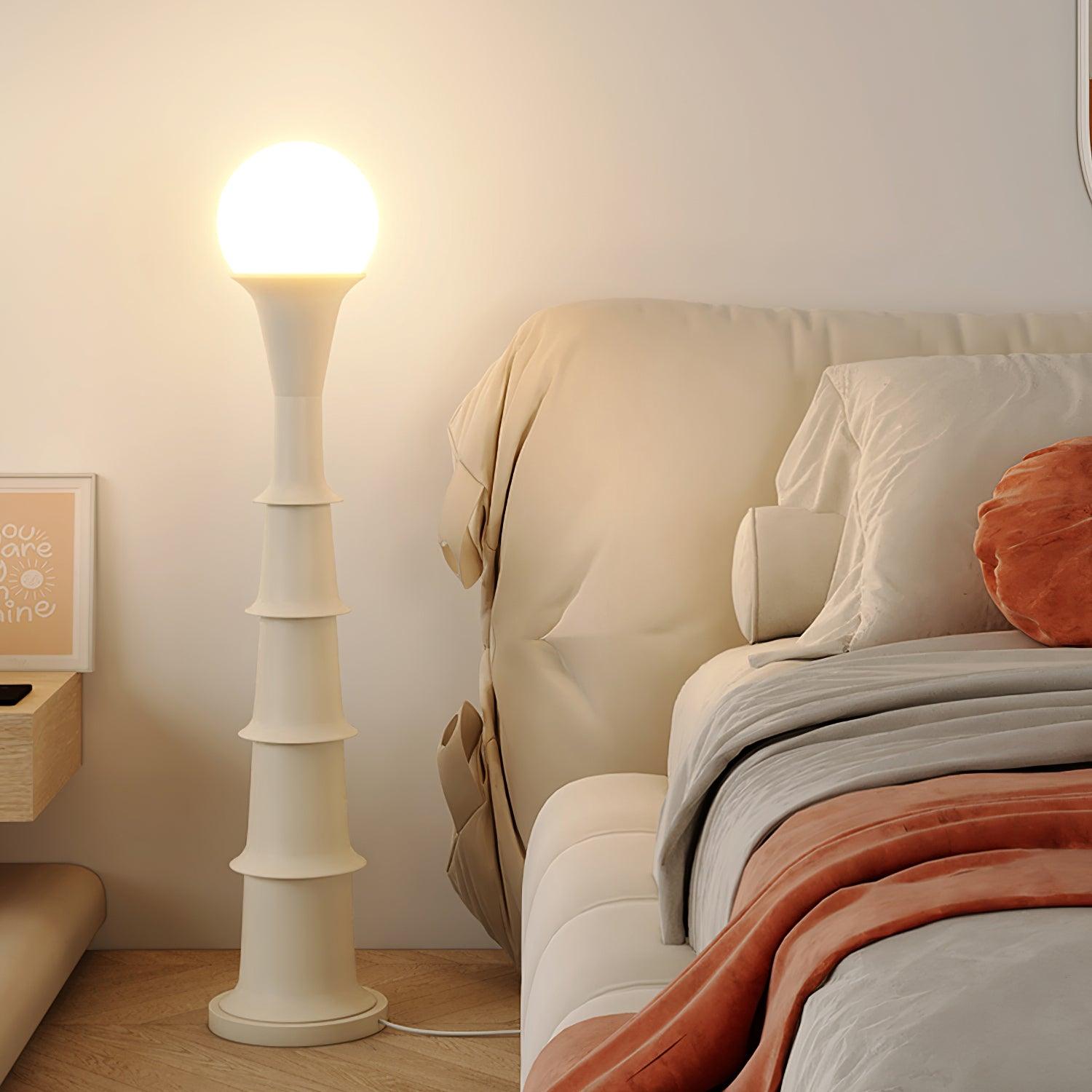 Wally Floor Lamp