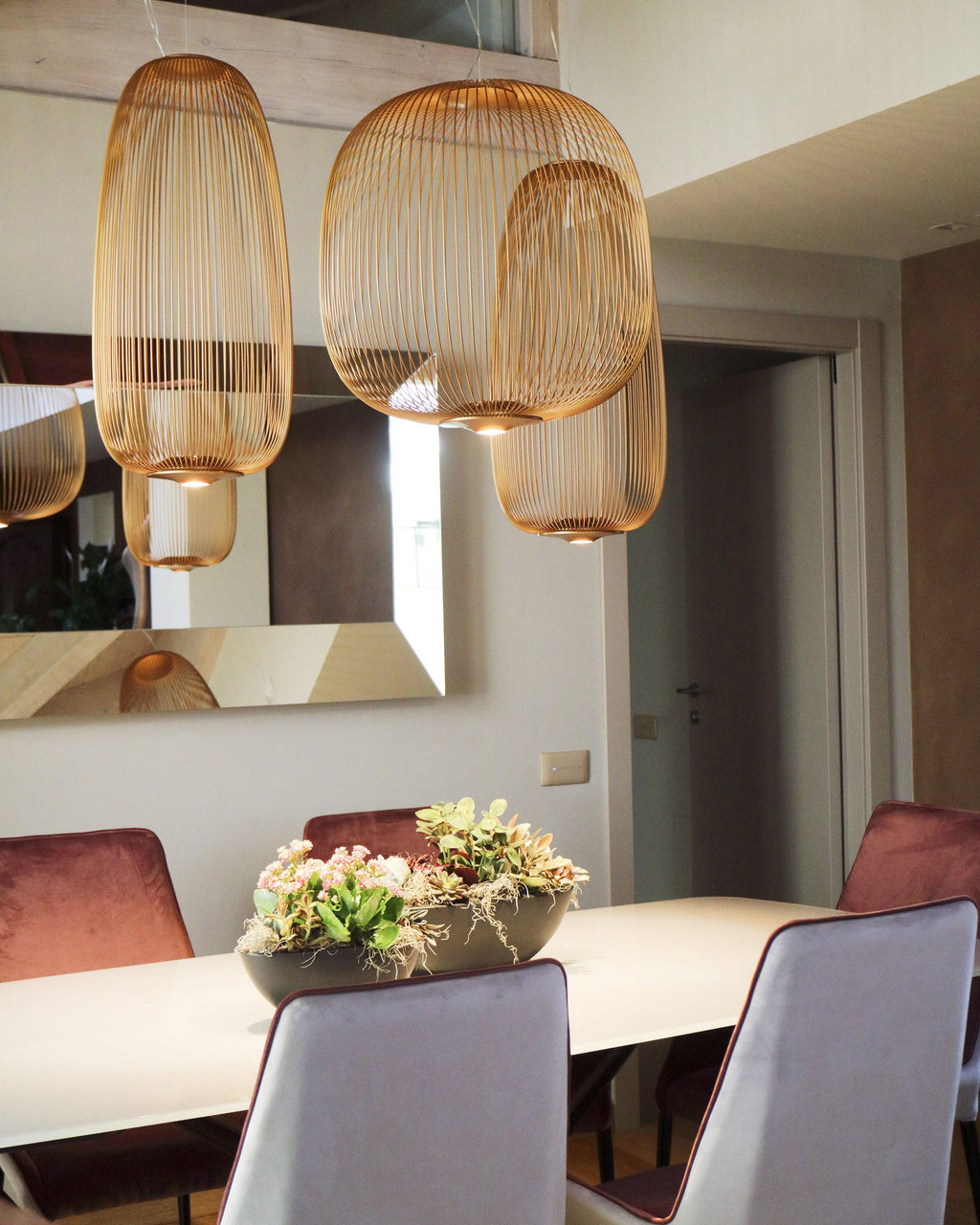 Lightweight Spokes Cage Pendant Lamp