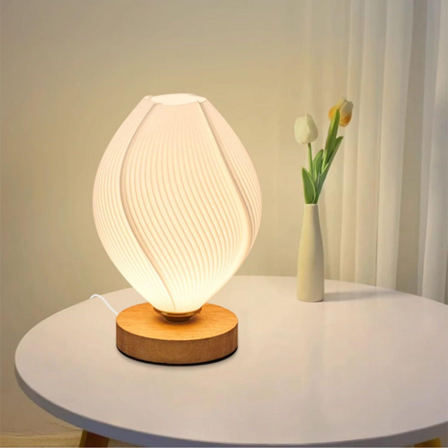 Willy Flower Bud Table Lamp