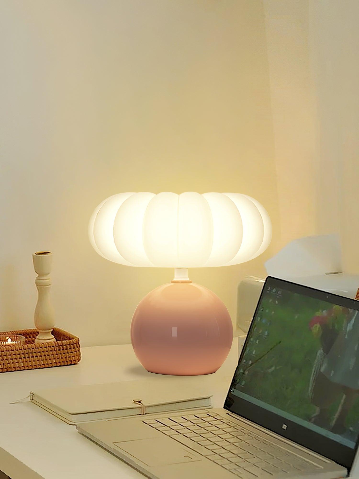 Willy Mushroom Table Lamp
