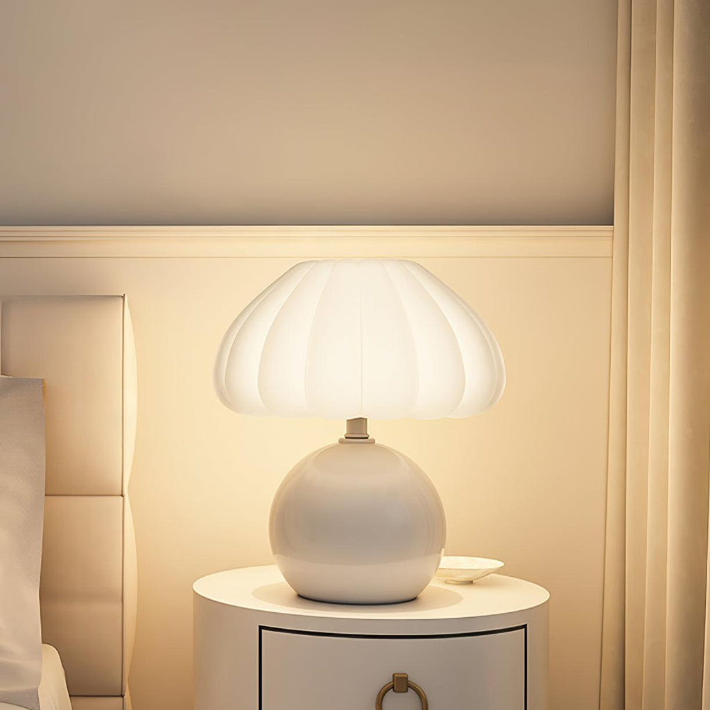 Willy Mushroom Table Lamp