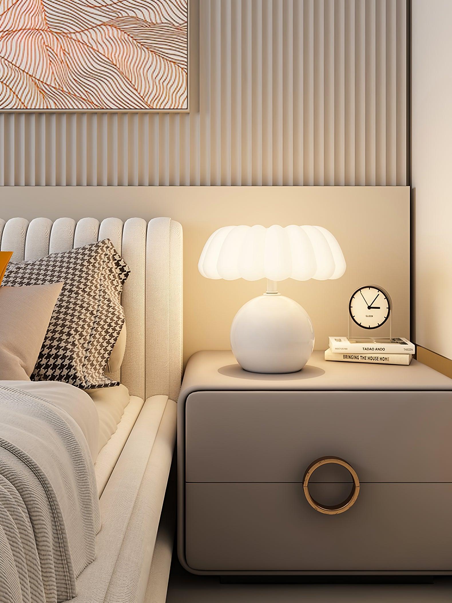 Willy Mushroom Table Lamp