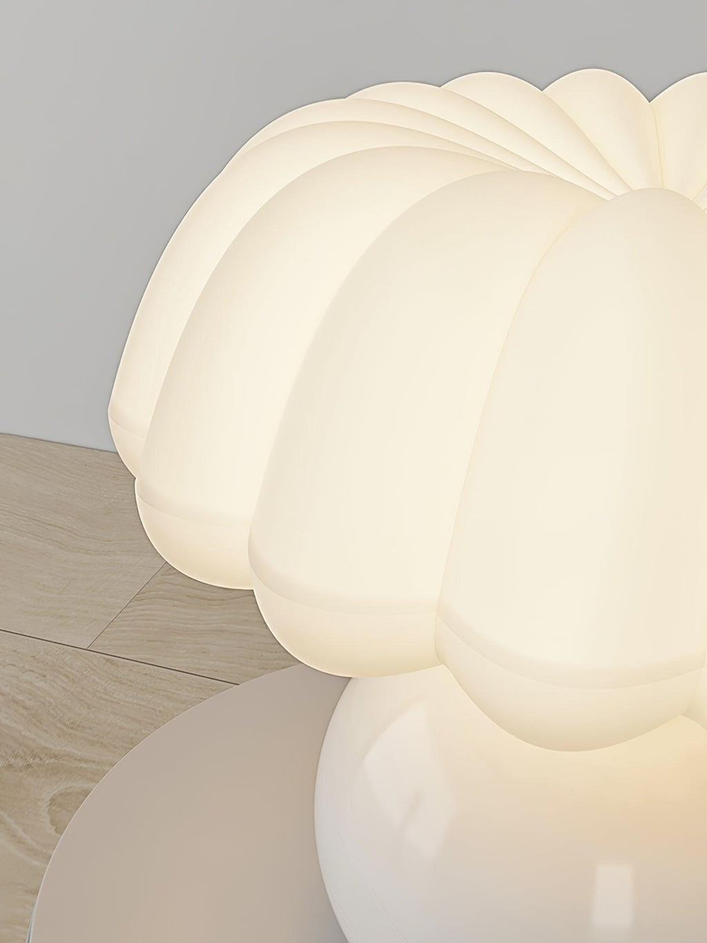 Willy Mushroom Table Lamp