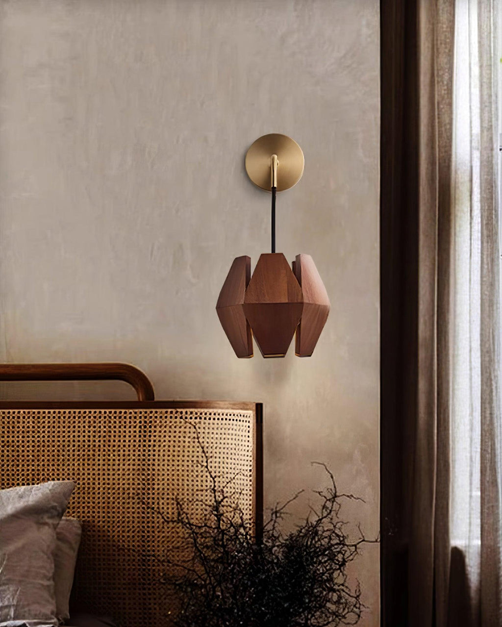 Wood Astris Wall Lamp